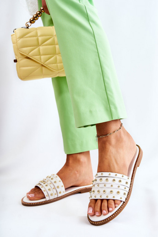 Odinės šlepetės su ornamentais baltos spalvos Brien Odinės šlepetės su ornamentais baltos spalvos Brien