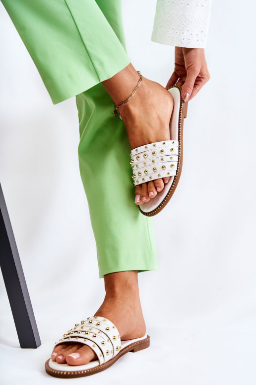 Odinės šlepetės su ornamentais baltos spalvos Brien Odinės šlepetės su ornamentais baltos spalvos Brien