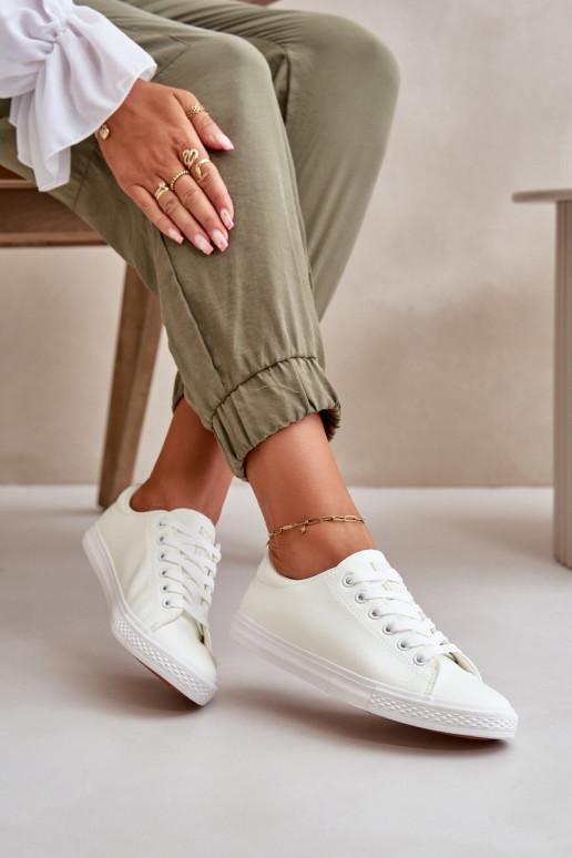 su dirželiais Klasikinio modelio laisvalaikio batai baltos spalvos Misima su dirželiais Klasikinio modelio laisvalaikio batai baltos spalvos Misima