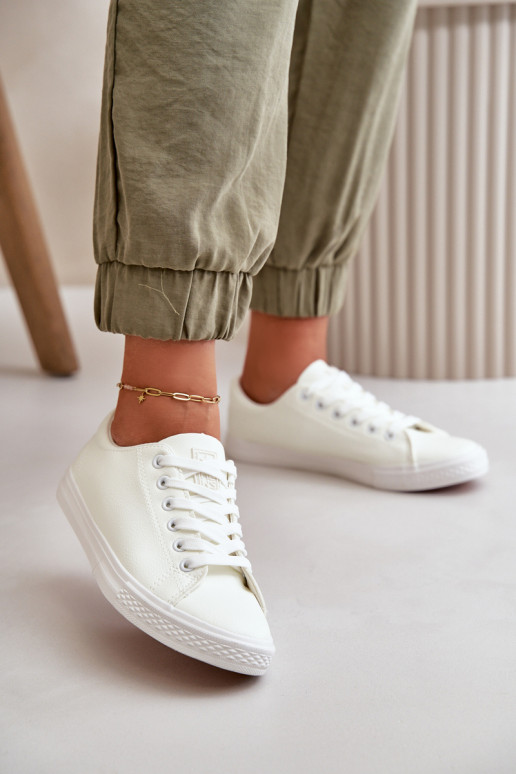 su dirželiais Klasikinio modelio laisvalaikio batai baltos spalvos Misima su dirželiais Klasikinio modelio laisvalaikio batai baltos spalvos Misima