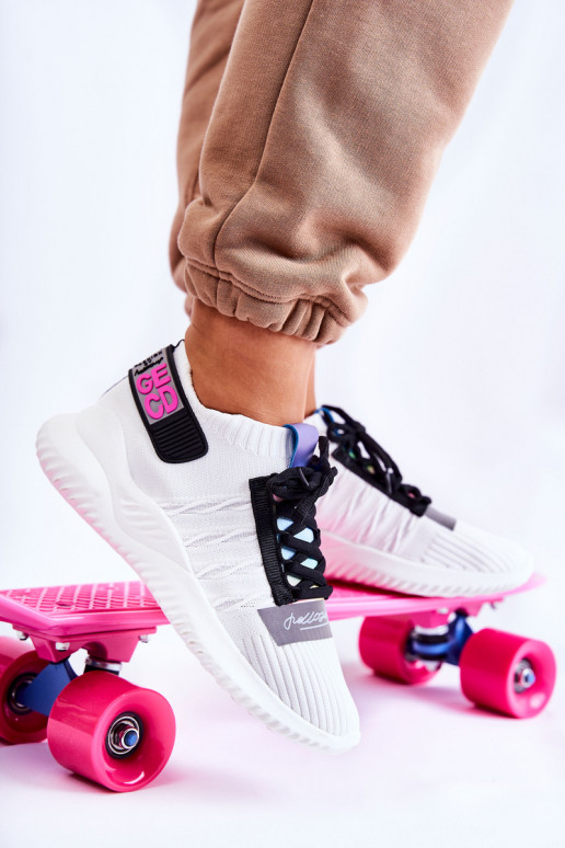 Įsispiriamo modelio Sneakers modelio batai baltos spalvos Klayra Įsispiriamo modelio Sneakers modelio batai baltos spalvos Klayra