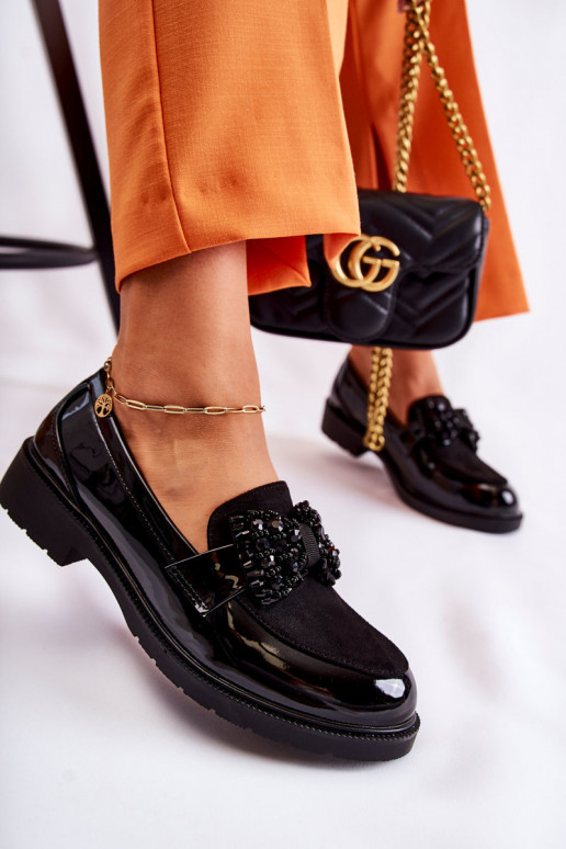 batai su lako efektu su kaspinais juodos spalvos Laurent batai su lako efektu su kaspinais juodos spalvos Laurent