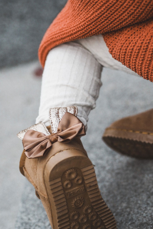 Vaikiški pašiltinti sniego batai su kaspinėliais rudos spalvos Meriva Vaikiški pašiltinti sniego batai su kaspinėliais rudos spalvos Meriva