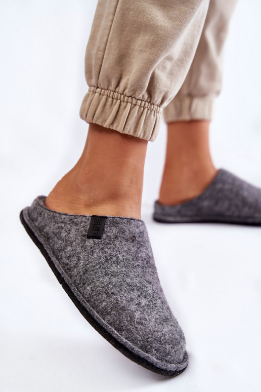 Klasikinio modelio Šlepetės Big Star KK276014 pilkos spalvos Klasikinio modelio Šlepetės Big Star KK276014 pilkos spalvos