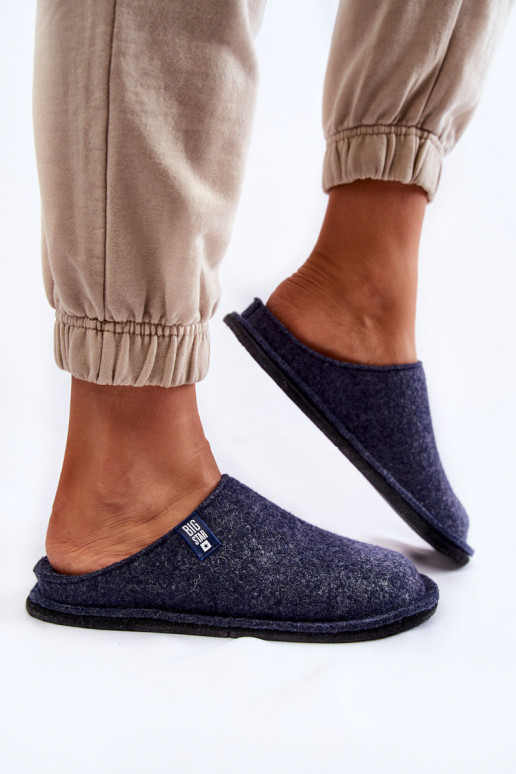 Klasikinio modelio Šlepetės Big Star KK276013 tamsiai mėlynos spalvos Klasikinio modelio Šlepetės Big Star KK276013 tamsiai mėlynos spalvos