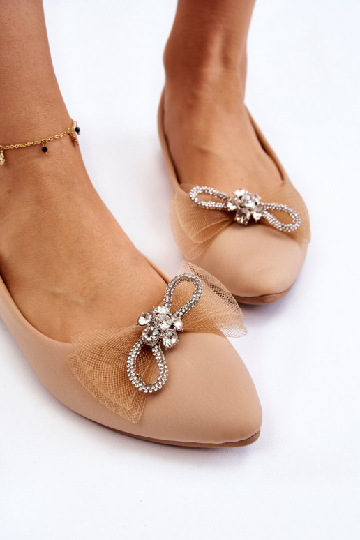 Balerinos smailiomis nosytėmis  smėlio spalvos Luminous