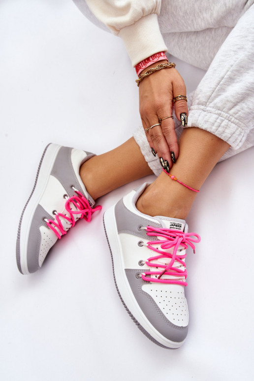 Klasikinio modelio sportiniai bateliai  su raišteliais Baltos-pilkos spalvos Jella Klasikinio modelio sportiniai bateliai  su raišteliais Baltos-pilkos spalvos Jella