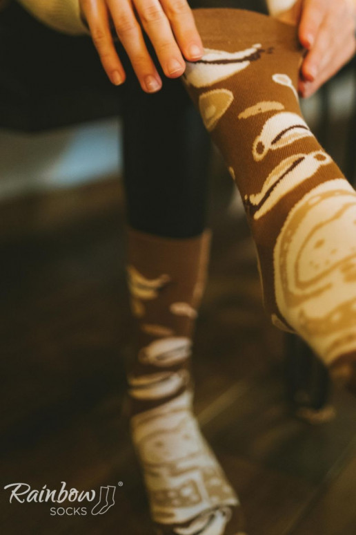 Spalvotos kojinės dėžutėje  kapučino spalvos 1pora Spalvotos kojinės dėžutėje  kapučino spalvos 1pora