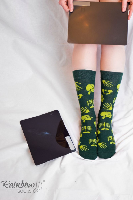 Spalvotos kojinės dėžutėje  3 poros