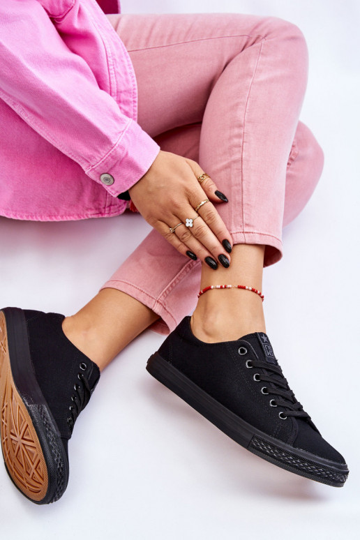 su dirželiais Klasikinio modelio laisvalaikio batai juodos spalvos Eleya su dirželiais Klasikinio modelio laisvalaikio batai juodos spalvos Eleya