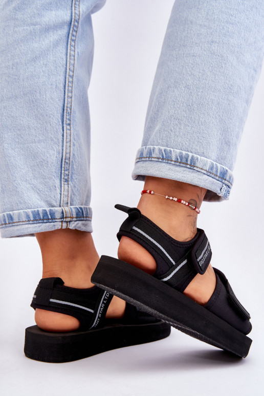 Moteriškos basutės su lipniais užsegimais Big Star LL274784 juodos spalvos