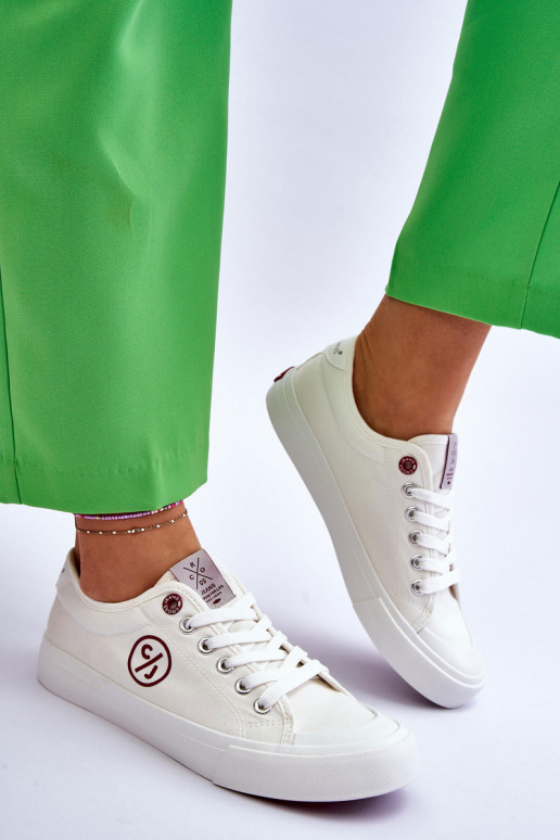 Sportbačiai Cross Jeans LL2R4043 baltos spalvos Sportbačiai Cross Jeans LL2R4043 baltos spalvos