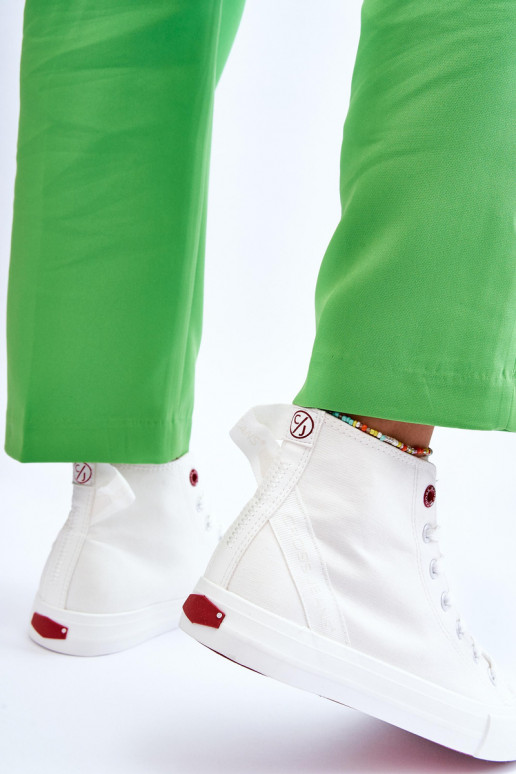 Klasikinio modelio laisvalaikio batai su auliuku Cross Jeans LL2R4086C baltos spalvos Klasikinio modelio laisvalaikio batai su auliuku Cross Jeans LL2R4086C baltos spalvos