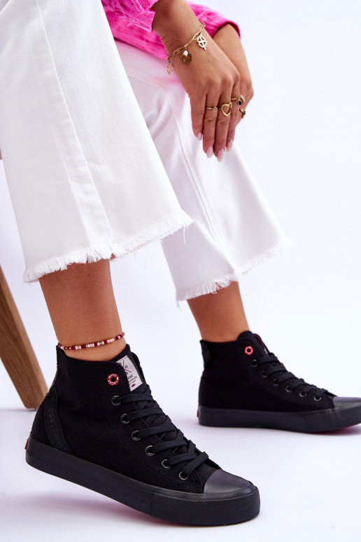 Klasikinio modelio laisvalaikio batai su auliuku Cross Jeans LL2R4088C juodos spalvos Klasikinio modelio laisvalaikio batai su auliuku Cross Jeans LL2R4088C juodos spalvos