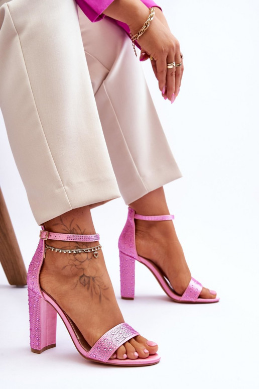 Elegantiškos aukštakulnės basutės su tviskančiomis akutėmis rožinės spalvos Idealistic Elegantiškos aukštakulnės basutės su tviskančiomis akutėmis rožinės spalvos Idealistic