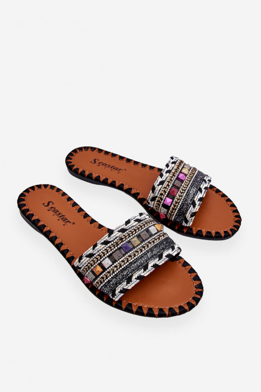 Dekoruotos Šlepetės juodos spalvos Bellisa