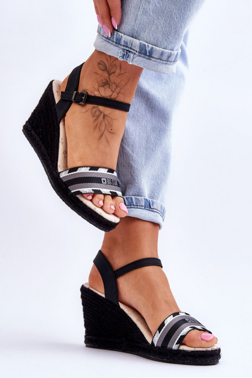 Patogios platforminės basutės Big Star LL274877 juodos spalvos Patogios platforminės basutės Big Star LL274877 juodos spalvos