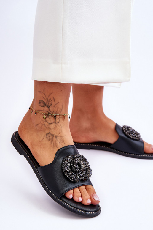 Šlepetės su gražiomis detalėmis S.Barski KV-520-3 juodos spalvos Šlepetės su gražiomis detalėmis S.Barski KV-520-3 juodos spalvos