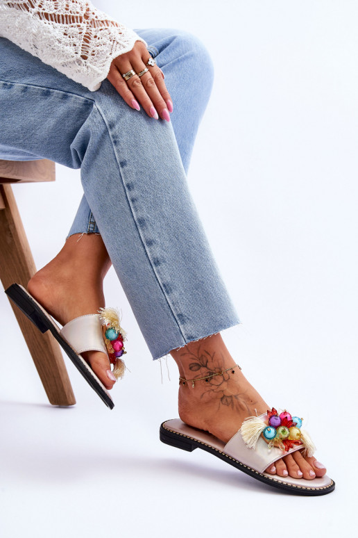 Šlepetės su dekoratyviniais karoliukais S.Barski KV-2775-47 Nude Šlepetės su dekoratyviniais karoliukais S.Barski KV-2775-47 Nude