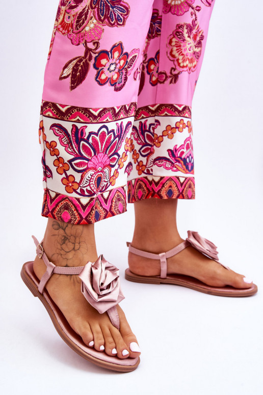 Moteriškos basutės    Nude Carisma