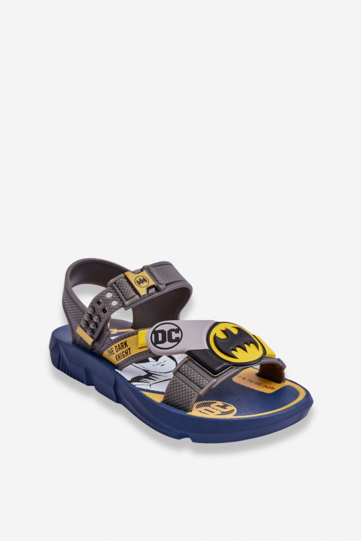 Vaikiškos basutės Batman Grendene Kids JJ385049 pilkos spalvos Vaikiškos basutės Batman Grendene Kids JJ385049 pilkos spalvos