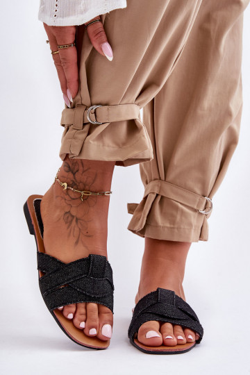 Šlepetės juodos spalvos Aversa 2