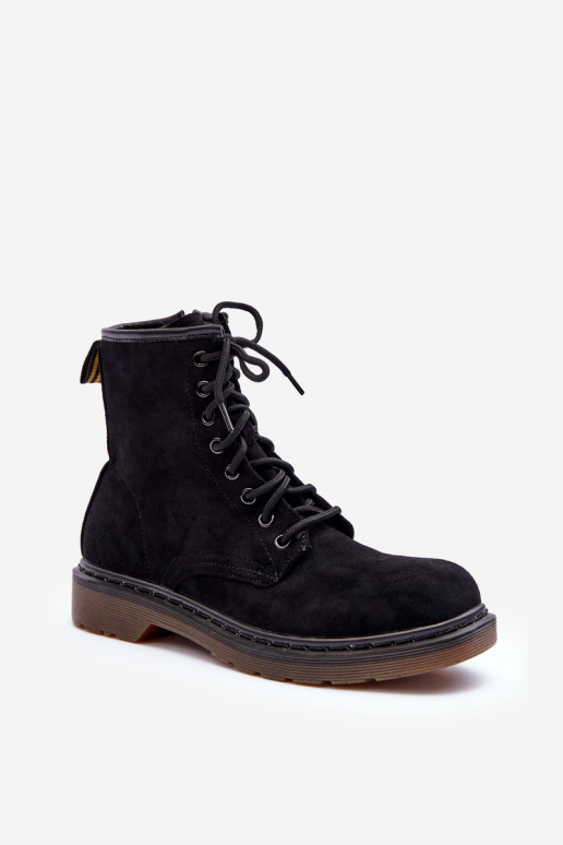 Zomšiniai batai auliniai batai su plačiais kulniukais juodos spalvos Asteoris Zomšiniai batai auliniai batai su plačiais kulniukais juodos spalvos Asteoris