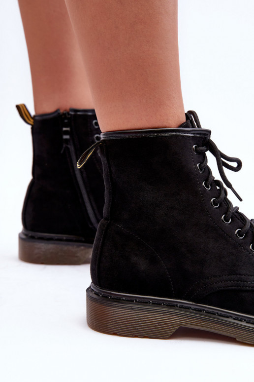 Zomšiniai batai auliniai batai su plačiais kulniukais juodos spalvos Asteoris Zomšiniai batai auliniai batai su plačiais kulniukais juodos spalvos Asteoris