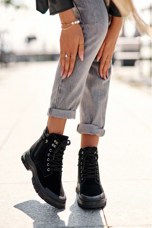 pašiltinti iš zomšos Moteriški aulinukai juodos spalvos Jailina pašiltinti iš zomšos Moteriški aulinukai juodos spalvos Jailina