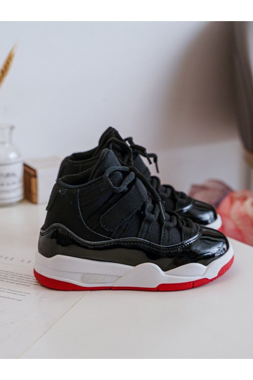 Vaikiški sportbačiai su raišteliais Juodos ir-raudonos spalvos Darina Vaikiški sportbačiai su raišteliais Juodos ir-raudonos spalvos Darina