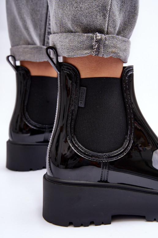 su lako efektu Guminiai batai Aulinukai su platforma Big Star MM274395 juodos spalvos su lako efektu Guminiai batai Aulinukai su platforma Big Star MM274395 juodos spalvos