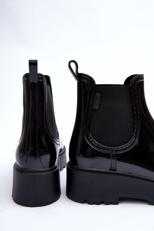 su lako efektu Guminiai batai Aulinukai su platforma Big Star MM274395 juodos spalvos su lako efektu Guminiai batai Aulinukai su platforma Big Star MM274395 juodos spalvos