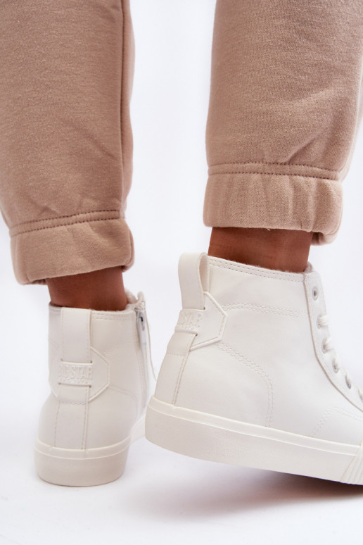 Laisvalaikio bateliai pašiltinti su užtrauktukais baltos spalvos Big Star MM274017 Laisvalaikio bateliai pašiltinti su užtrauktukais baltos spalvos Big Star MM274017