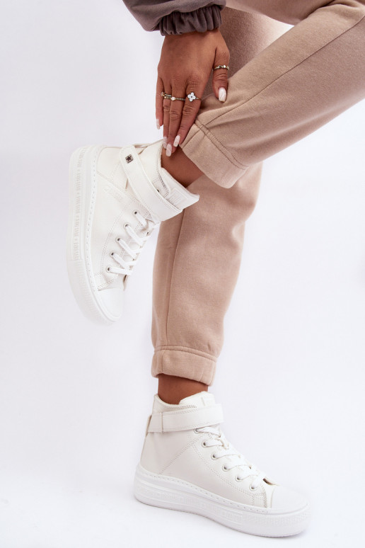 Laisvalaikio bateliai pašiltinti su platforma Big Star baltos spalvos MM274006