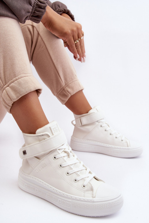 Laisvalaikio bateliai pašiltinti su platforma Big Star baltos spalvos MM274006