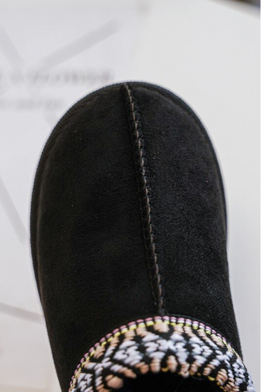 Šlepetės Vaikiški Įsispiriamo modelio pašiltinti juodos spalvos Olivane