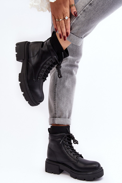 batai Moteriški aulinukai su kojinės tipo auliuku juodos spalvos Rivella