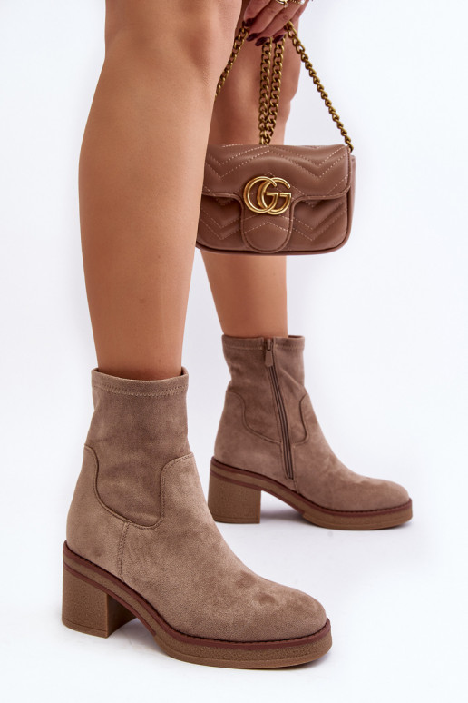 Aulinukai su aukštais kulnais smėlio spalvos Argastis Aulinukai su aukštais kulnais smėlio spalvos Argastis