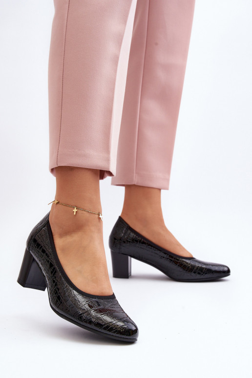 su lako efektu Bateliai su įspaudu juodos spalvos Cynania