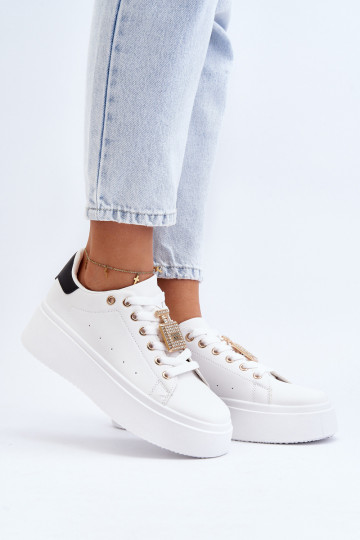 Sneakers modelio batai   su ornamentais baltos spalvos Celedria 2