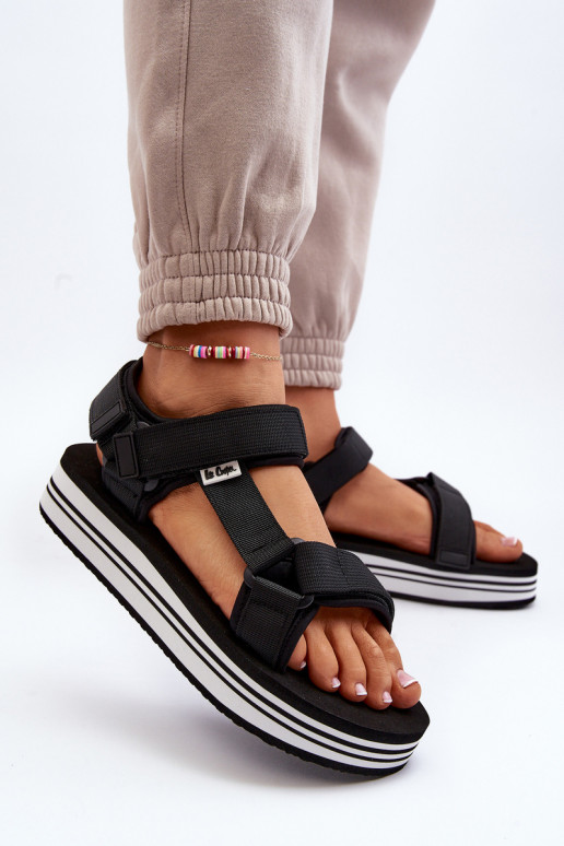Moteriškos basutės su platforma Lee Cooper LCW-24-05-2753 juodos spalvos