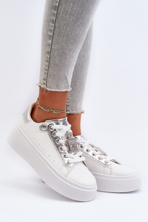 Sneakers modelio batai   su ornamentais baltos spalvos Celedria Sneakers modelio batai   su ornamentais baltos spalvos Celedria