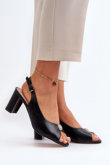 Elegantiško stiliaus basutės su kulniukais su ornamentais juodos spalvos Trasea 2