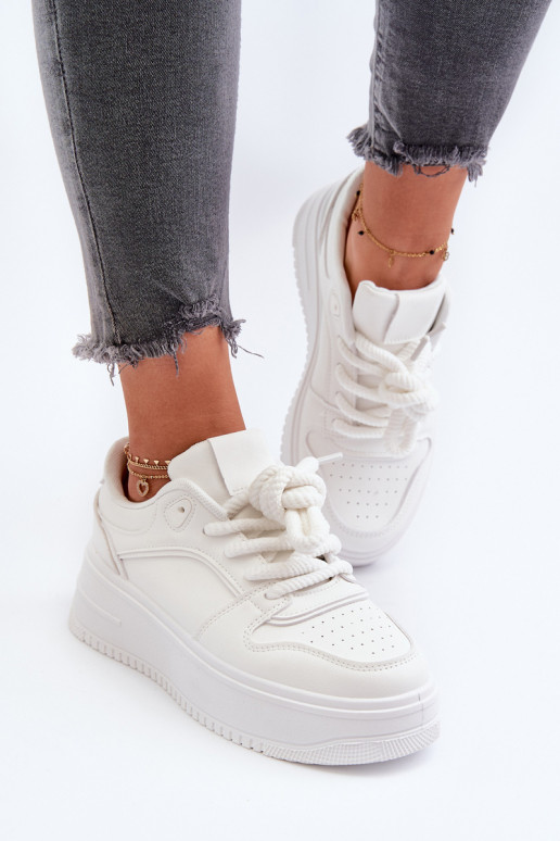 Sneakers modelio batai   su platforma iš dirbtinės odos baltos spalvos Vhisper