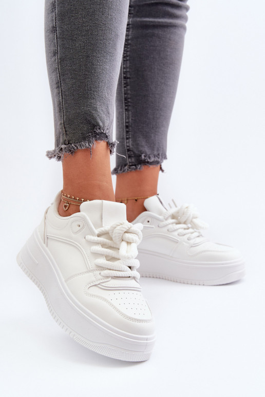 Sneakers modelio batai   su platforma iš dirbtinės odos baltos spalvos Vhisper