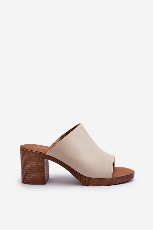 Elegantiško stiliaus  Moteriškos šlepetės su kulniukais smėlio spalvos Varnila