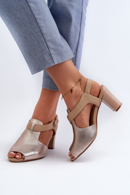 Moteriškos aukštakulnės basutės iš eko odos aukso spalvos Queenmarie Moteriškos aukštakulnės basutės iš eko odos aukso spalvos Queenmarie