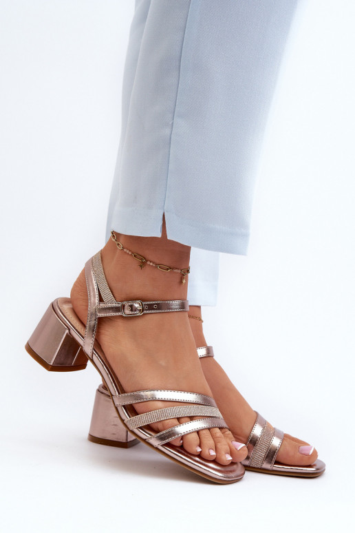 Moteriškos basutės žemu kulniuku iš eko odos Sergio Leone SK046 rausvo aukso spalvos Moteriškos basutės žemu kulniuku iš eko odos Sergio Leone SK046 rausvo aukso spalvos