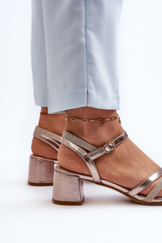 Moteriškos basutės žemu kulniuku iš eko odos Sergio Leone SK046 rausvo aukso spalvos Moteriškos basutės žemu kulniuku iš eko odos Sergio Leone SK046 rausvo aukso spalvos