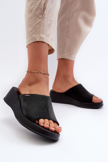 Moteriškos šlepetės   LL285084 juodos spalvos